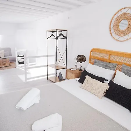 Oculus Mykonos Venice By Live&travel